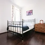 Charming Wilcza Studio 8 Min From Central Station