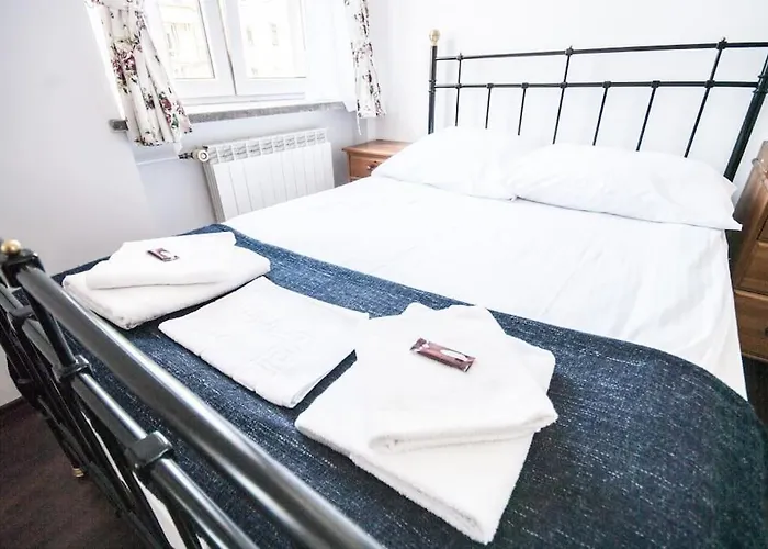 Charming Wilcza Studio 8 Min From Central Station